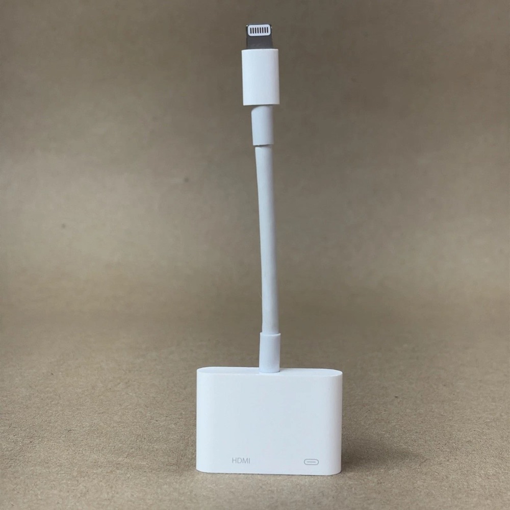 Apple Lightning Digital AV Adapter A1438 Lightning to HDMI White MD826AM/A